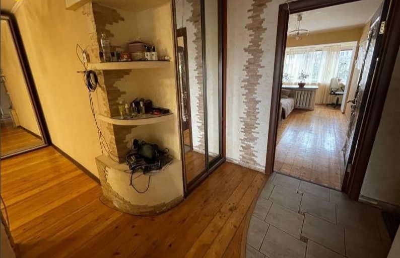 продажа трехкомнатной квартиры номер A-173895 в Киевском районе, фото номер 8